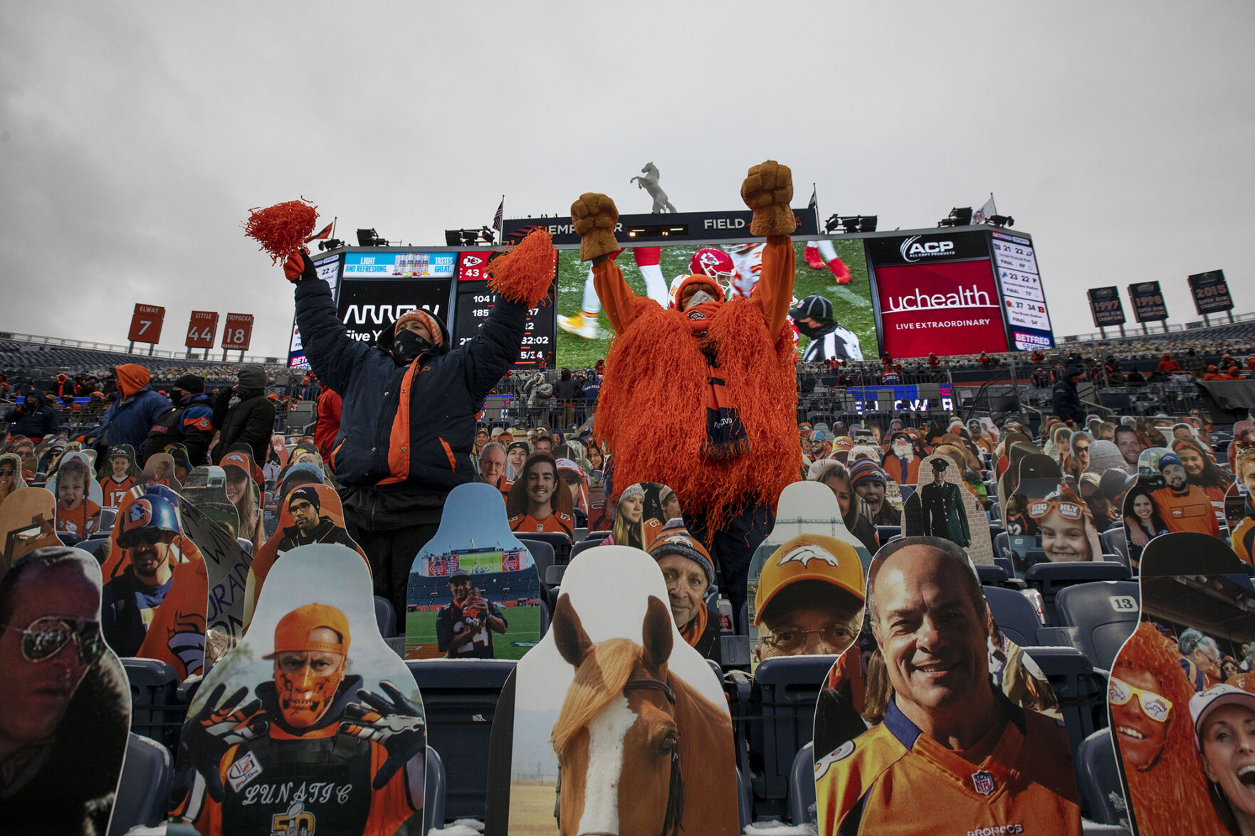 102620-news-broncos 06.jpg